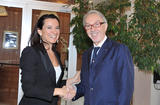 PAM - Marina Catena 2 - Mme CATENA, Directrice du Programme Alimentaire Mondial pour la France et Monaco et M. José BADIA, Conseiller de Gouvernement pour les Relations Extérieures. PAM - Marina Catena 2 - Mme CATENA, Directrice du Programme Alimentaire Mondial pour la France et Monaco et M. José BADIA, Conseiller de Gouvernement pour les Relations Extérieures.