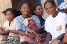 Journée internationale droits des Femmes 2  - Le projet PAM/FNUAP à Madagascar permet aux femmes enceintes et allaitantes de bénéficier d’un appui nutritionnel ©JMBernard/REALIS/DCI