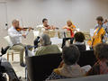 1er octobre - Des musiciens de l'Orchestre Philharmonique de Monte-Carlo étaient venus offrir aux résidents d'A Qietüdine une répétition de leur premier concert de la saison 2013-2014. Un quatuor à cordes interprétait notamment des oeuvres de Joseph Haydn et Richard Strauss, pour une rencontre musicale privilégiée.