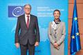 1-M. Robert GELLI et Mme Marija PEJCINOVIC BURIC. ©DR - 1- M. Robert GELLI, Secrétaire d’Etat à la Justice, Directeur des Services Judiciaires et Mme Marija PEJCINOVIC BURIC, Secrétaire Générale du Conseil de l’Europe. ©DR 1-M. Robert GELLI et Mme Marija PEJCINOVIC BURIC. ©DR - 1- M. Robert GELLI, Secrétaire d’Etat à la Justice, Directeur des Services Judiciaires et Mme Marija PEJCINOVIC BURIC, Secrétaire Générale du Conseil de l’Europe. ©DR