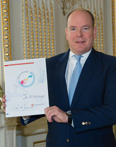 1.  S.A.S. le Prince Albert II signe la première charte d'engagement © Gaetan Luci - Palais Princier - S.A.S. le Prince Souverain signe la première charte d'engagement du Pacte National pour la transition énergétiqueCrédit photo : © Gaetan Luci / Palais Princier