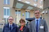 25ème Conférence des États parties à la Convention sur l’interdiction des armes chimiques - SEMme Isabelle Berro Amadeï entourée de M. Jean Philippe Bertani (gauche) et de M. Johannes de Millo Terrazzani (droite) devant le siège de l’OIAC 25ème Conférence des États parties à la Convention sur l’interdiction des armes chimiques - SEMme Isabelle Berro Amadeï entourée de M. Jean Philippe Bertani (gauche) et de M. Johannes de Millo Terrazzani (droite) devant le siège de l’OIAC