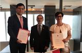 Accord Chine - De gauche à droite : Le Représentant du Ministère des Affaires Etrangères ; M. Patrice Cellario, Conseiller-Ministre de l'Intérieur et S.E. Mme Catherine Fautrier, Ambassadeur de Monaco en Chine ©DR Accord Chine - De gauche à droite : Le Représentant du Ministère des Affaires Etrangères ; M. Patrice Cellario, Conseiller-Ministre de l'Intérieur et S.E. Mme Catherine Fautrier, Ambassadeur de Monaco en Chine ©DR