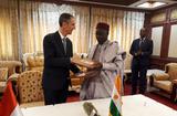 Accord coopération Niger - Signature du 1er Accord-Cadre de Coopération entre Monaco et le Niger par M. Gilles Tonelli, Conseiller de Gouvernement-Ministre des Relations Extérieures et de la Coopération et M. Kalla Ankourao, Ministre des Affaires Étrangères, de la Coopération, de l’Intégration Africaine et des Nigériens à l’Extérieur. ©Direction de la Coopération Internationale Accord coopération Niger - Signature du 1er Accord-Cadre de Coopération entre Monaco et le Niger par M. Gilles Tonelli, Conseiller de Gouvernement-Ministre des Relations Extérieures et de la Coopération et M. Kalla Ankourao, Ministre des Affaires Étrangères, de la Coopération, de l’Intégration Africaine et des Nigériens à l’Extérieur. ©Direction de la Coopération Internationale
