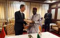 Accord coopération Niger - Signature du 1er Accord-Cadre de Coopération entre Monaco et le Niger par M. Gilles Tonelli, Conseiller de Gouvernement-Ministre des Relations Extérieures et de la Coopération et M. Kalla Ankourao, Ministre des Affaires Étrangères, de la Coopération, de l’Intégration Africaine et des Nigériens à l’Extérieur. ©Direction de la Coopération Internationale Accord coopération Niger - Signature du 1er Accord-Cadre de Coopération entre Monaco et le Niger par M. Gilles Tonelli, Conseiller de Gouvernement-Ministre des Relations Extérieures et de la Coopération et M. Kalla Ankourao, Ministre des Affaires Étrangères, de la Coopération, de l’Intégration Africaine et des Nigériens à l’Extérieur. ©Direction de la Coopération Internationale