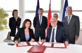 Accords Sécurité sanitaire - De gauche à droite, au 1er plan : Agnès Buzyn, Ministre des Solidarités et de la Santé et S.E. M. Serge Telle, Ministre d'Etat de la Principauté de Monaco. De gauche à droite au second plan : S.E. Mme Marine Carné de Trécesson, Ambassadrice de France à Monaco, Didier Gamerdinger, Conseiller – Ministre des Affaires Sociales et de la Santé, Patrice Cellario, Conseiller – Ministre de l'Intérieur et Claude Cottalorda, Ambassadeur de Monaco en France. ©Direction de la Communication / Charly Gallo Accords Sécurité sanitaire - De gauche à droite, au 1er plan : Agnès Buzyn, Ministre des Solidarités et de la Santé et S.E. M. Serge Telle, Ministre d'Etat de la Principauté de Monaco. De gauche à droite au second plan : S.E. Mme Marine Carné de Trécesson, Ambassadrice de France à Monaco, Didier Gamerdinger, Conseiller – Ministre des Affaires Sociales et de la Santé, Patrice Cellario, Conseiller – Ministre de l'Intérieur et Claude Cottalorda, Ambassadeur de Monaco en France. ©Direction de la Communication / Charly Gallo