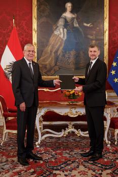 Accréditation Autriche 2020 - M. Alexander Van der Bellen, Président fédéral de la République d’Autriche et S.E. M. Frédéric Labarrère, Ambassadeur de la Principauté de Monaco en Autriche © Heeresbild - und Filmstelle