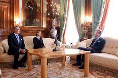 Accréditation Luxembourg - S.E. Mme Isabelle BERRO-AMADEÏ et son époux Bernard AMADEÏ, avec Son Altesse Royale le Grand-Duc de Luxembourg ©DR