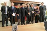Amade Italie - De gauche à droite : M. Claudio Senzioni, Secrétaire Général de AMADE Italia onlus, M. Marco Martinoli, Responsable du CABEF Centre accueil enfant et famille auprès de l’Hôpital pédiatrique Giannina Gaslini de Gênes, Mme Thiphaine Grego, Coordinatrice des Projets AMADE Italia onlus, M. Franco Ardoino, du Club Ambassadeur Honoraire pour le Tourisme d’Affaire de Monaco en Italie, S.E. M. Robert Fillon, Ambassadeur de la Principauté de Monaco en Italie, M. Pietro Pongiglione, Président de l’Hôpital Pédiatrique Giannina Gaslini, Mme Mireille Fillon et le Prince Domenico Pallavicino, Président d’AMADE Italia onlus ©R Amade Italie - De gauche à droite : M. Claudio Senzioni, Secrétaire Général de AMADE Italia onlus, M. Marco Martinoli, Responsable du CABEF Centre accueil enfant et famille auprès de l’Hôpital pédiatrique Giannina Gaslini de Gênes, Mme Thiphaine Grego, Coordinatrice des Projets AMADE Italia onlus, M. Franco Ardoino, du Club Ambassadeur Honoraire pour le Tourisme d’Affaire de Monaco en Italie, S.E. M. Robert Fillon, Ambassadeur de la Principauté de Monaco en Italie, M. Pietro Pongiglione, Président de l’Hôpital Pédiatrique Giannina Gaslini, Mme Mireille Fillon et le Prince Domenico Pallavicino, Président d’AMADE Italia onlus ©R