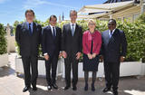 Ambassadeurs 14 mai - De gauche à droite : S.E. M. François de Kerchove d’Exaerde, Ambassadeur de Belgique ; S.E. M. Rami Adwan, Ambassadeur du Liban ; Gilles Tonelli, Conseiller de Gouvernement-Ministre des Relations Extérieures et de la Coopération ; S.E. Mme Livia Leu Agosti, Ambassadeur de Suisse et S.E. M. Auguste C. Alavo, Ambassadeur de la République du Bénin ©Direction de la Communication/Michael Alesi