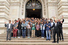 EURECOM Promo 2017 - M. Robert Calcagno, Directeur Général de l’Institut Océanographique, Fondation Albert Ier, Prince de Monaco, M. Christophe Pierre, Directeur des Communications Electroniques et les étudiants de la Promotion 2017 d’EURECOM.