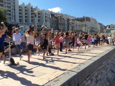 Feaites danse barre géante - Barre géante ©DR