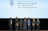 FPP - Palmarès 2019 - S.A.R. la Princesse de Hanovre entourée par (de gauche à droite) : Jukka Tiensuu, Arthur Jafa, Linda Lê, Grégory Le Floch, Aurélie Razimbaud et Georges Didi-Huberman. ©Direction de la Communication / Michael Alesi FPP - Palmarès 2019 - S.A.R. la Princesse de Hanovre entourée par (de gauche à droite) : Jukka Tiensuu, Arthur Jafa, Linda Lê, Grégory Le Floch, Aurélie Razimbaud et Georges Didi-Huberman. ©Direction de la Communication / Michael Alesi