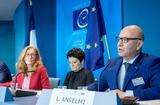 GRECO - M. Laurent Anselmi, à la tribune aux côtés de Mme Thea Tsulikiani, Ministre de la Justice de la Géorgie, Mme Nicole Belloubet, Ministre de la Justice de la France ©DR GRECO - M. Laurent Anselmi, à la tribune aux côtés de Mme Thea Tsulikiani, Ministre de la Justice de la Géorgie, Mme Nicole Belloubet, Ministre de la Justice de la France ©DR