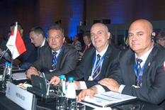 Interpol-Pologne -Olivier Jude - Richard Marangoni - Stéphane Giorgetti - Constable Olivier Jude, Head of the International Cooperation Section, on the left, Richard Marangoni, Police Commissioner, in the centre, and Chief Constable Stéphane Giorgetti, Acting Head of the Criminal Investigation Division. © DR