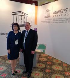 Monaco MINEPS VI - H.E. Ms. Lambin-Berti, Ambassador, Permanent Delegate of the Principality of Monaco to UNESCO, with Mr. Gert Oosthuizen, President of the Intergovernmental Committee for Physical Education and Sport, at the opening of the MINEPS VI Conference © DR