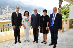 Orlov - De gauche à droite : M. Gilles Tonelli, Conseiller de Gouvernement-Ministre pour les Relations Extérieures et la Coopération ; Mme Ekaterina Seminikhina, Consul Général Honoraire de la Fédération de Russie à Monaco ; S.E. M. Serge Telle, Ministre d'Etat ; S.E. Mme Mireille Pettiti, Ambassadeur de Monaco auprès de la Fédération de Russie ; S.E. M. Alexandre Orlov, Ambassadeur de la Fédération de Russie à Monaco © Manuel Vitali Direction de la Communication 