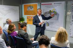 Point presse  Amélioration des réseau Bd du Jardin Exotique - Jean-Luc Puyo, Directeur de l'Aménagement Urbain : " Nous sommes nombreux à travailler depuis des mois sur ce projet qui a été pensé en coordination avec l'ensemble des Services Concessionnaires. Nous préparons le futur. (...) Nous sommes conscients de la gêne occasionnée à laquelle nous tenterons d'apporter des solutions techniques et humaines. Une fois réalisés, ces travaux, devenus indispensables, entraîneront une amélioration notable de la qualité de vie ".Crédit photo : Michael Alesi © Direction de la Communication