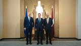 Pr. Franco Borruto accompagné du Premier Ministre de Lettonie Maris Kucinski et du Consul de Monaco à Riga, M. Maris grudulis - Pr. Franco Borruto accompagné du Premier Ministre de Lettonie Māris Kučinski et du Consul de Monaco à Riga, M. Maris Grudulis Copyright - DR Pr. Franco Borruto accompagné du Premier Ministre de Lettonie Maris Kucinski et du Consul de Monaco à Riga, M. Maris grudulis - Pr. Franco Borruto accompagné du Premier Ministre de Lettonie Māris Kučinski et du Consul de Monaco à Riga, M. Maris Grudulis Copyright - DR