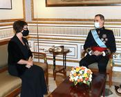 Présentation des Lettres créances Roi d’Espagne 2. © Casa de S.M. el Rey - His Majesty King Felipe VI of Spain and H.E. Ms. Catherine Fautrier-Rousseau. © Casa de S.M. el Rey