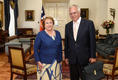 Borruto Chili - Mme Michelle Bachelet, Présidente du Chili et le Professeur Franco Borruto ©DR
