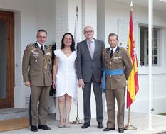 Réception Ambassade Espagne - De gauche à droite: Don Ramon Álvarez De Toledo Y Álvarez Buylla, Colonel en Chef de la Garde Royale, Mme Anne-Marie Van Klaveren, S.E. M. Jean-Luc Van Klaveren, Ambassadeur de Monaco en Espagne, Don Eduardo Diz Monje, Lieutenant-Colonel de la Garde Royale ©DR