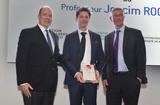 Remis du Prix Prince Albert II et Institut Pasteur - A droite de S.A.S. le Prince Souverain : le Professeur Joacim Rocklöv, lauréat et le Professeur Stewart Cole, Directeur Général de l’Institut Pasteur © Direction de la Communication/Michael Alesi Remis du Prix Prince Albert II et Institut Pasteur - A droite de S.A.S. le Prince Souverain : le Professeur Joacim Rocklöv, lauréat et le Professeur Stewart Cole, Directeur Général de l’Institut Pasteur © Direction de la Communication/Michael Alesi