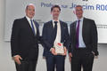 Remis du Prix Prince Albert II et Institut Pasteur - A droite de S.A.S. le Prince Souverain : le Professeur Joacim Rocklöv, lauréat et le Professeur Stewart Cole, Directeur Général de l’Institut Pasteur © Direction de la Communication/Michael Alesi Remis du Prix Prince Albert II et Institut Pasteur - A droite de S.A.S. le Prince Souverain : le Professeur Joacim Rocklöv, lauréat et le Professeur Stewart Cole, Directeur Général de l’Institut Pasteur © Direction de la Communication/Michael Alesi