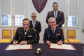 Voir la photo - la signature de la convention par le Colonel Tony Varo, Chef de Corps de la Compagnie des Sapeurs-Pompiers de Monaco et le Vice-Amiral Charles Henri Garié, Commandant du Bataillon des Marins-Pompiers de Marseille (BMPM). Au deuxième plan, Patrice Cellario, Conseiller de Gouvernement – Ministre de l’Intérieur et Julien Ruas, adjoint au maire de Marseille, en charge du Bataillon de marins-pompiers et de la Prévention et de la gestion des risques urbains. © - BMPM Voir la photo - la signature de la convention par le Colonel Tony Varo, Chef de Corps de la Compagnie des Sapeurs-Pompiers de Monaco et le Vice-Amiral Charles Henri Garié, Commandant du Bataillon des Marins-Pompiers de Marseille (BMPM). Au deuxième plan, Patrice Cellario, Conseiller de Gouvernement – Ministre de l’Intérieur et Julien Ruas, adjoint au maire de Marseille, en charge du Bataillon de marins-pompiers et de la Prévention et de la gestion des risques urbains. © - BMPM