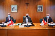 Signature protocole pénitentiaire - M. Laurent Ridel, Directeur des Services Judiciaires, M. Robert Gelli, Secrétaire d'Etat à la Justice - Directeur des Services Judiciaires et M. Christophe Millescamps, Directeur de l'École Nationale d'Administration Pénitentiaire ©Direction de la Communication – Michael Alesi